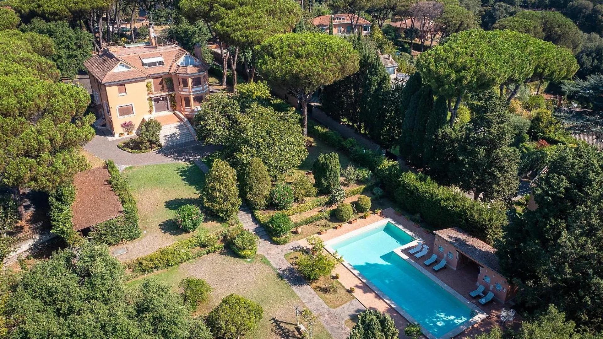 Apartment Villa La Gallese By Rental In Rome Italy