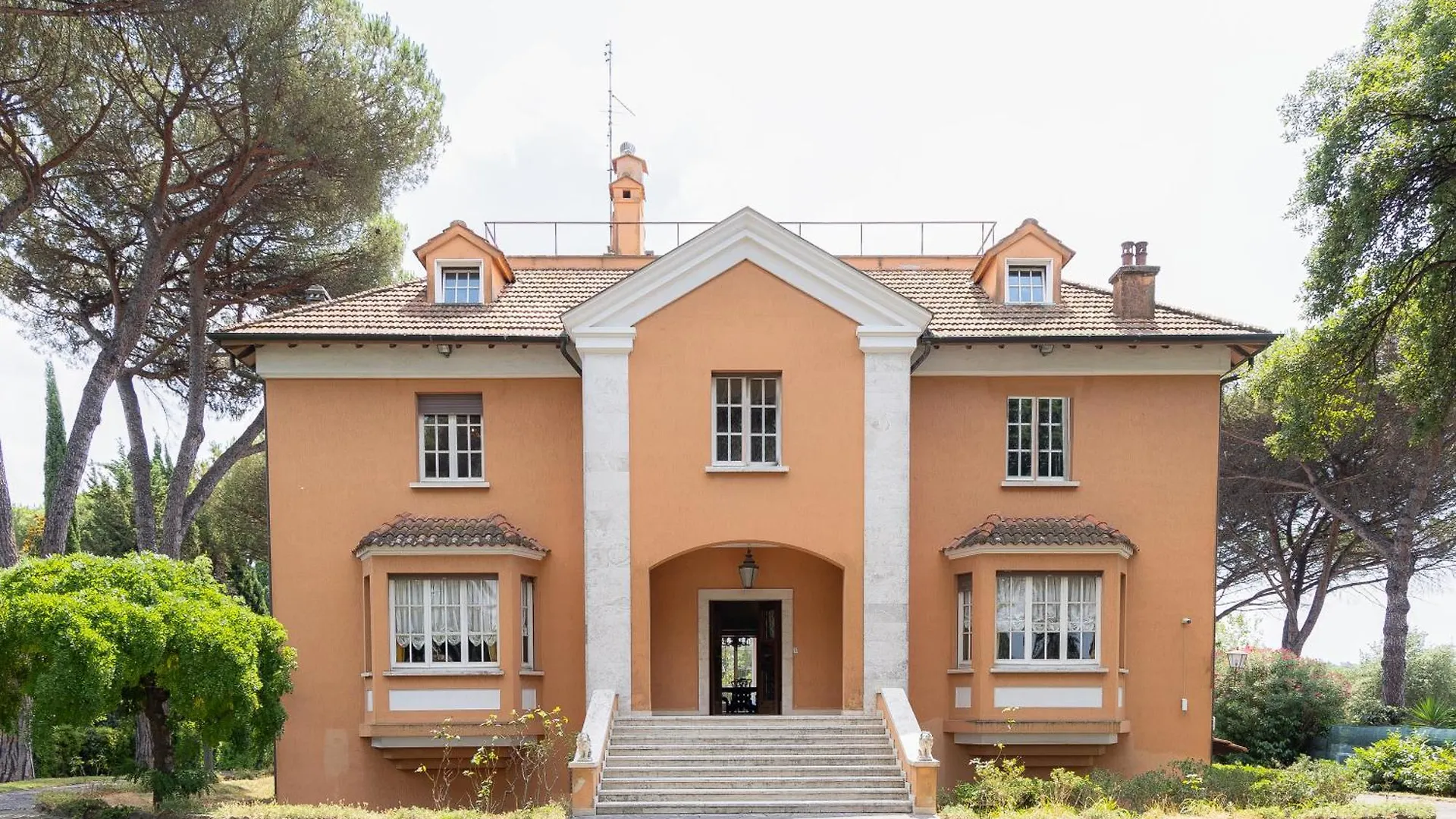 Villa La Gallese By Rental In Rome