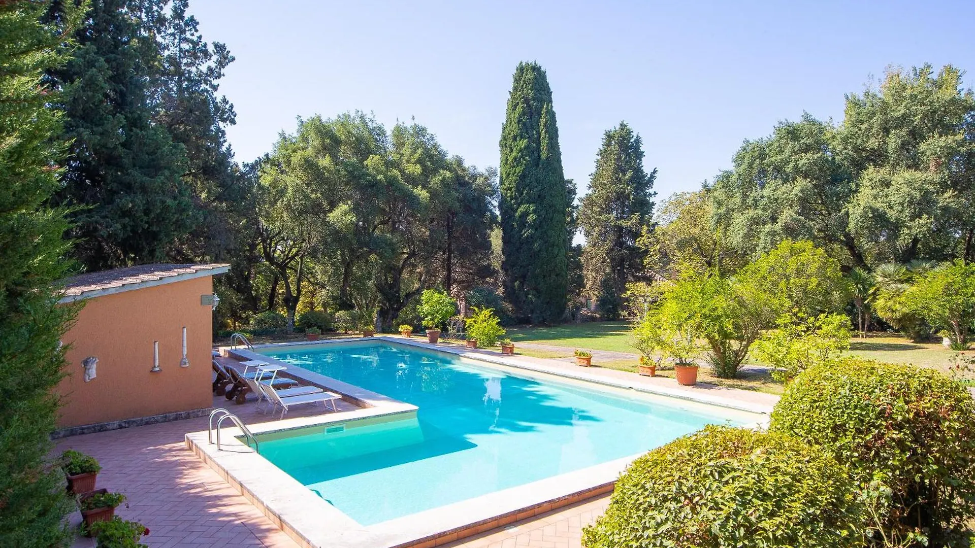 Villa La Gallese By Rental In Rome